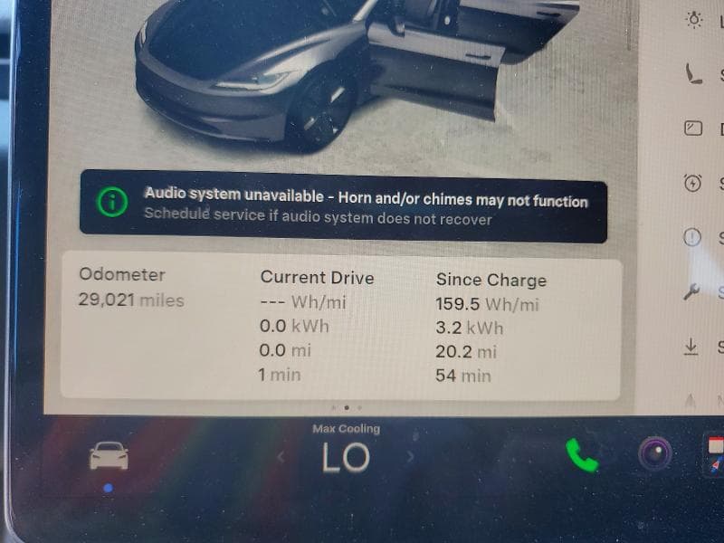 2025 TESLA MODEL 3 9