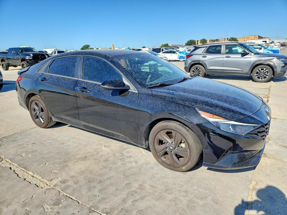 2021 HYUNDAI ELANTRA SEL 4