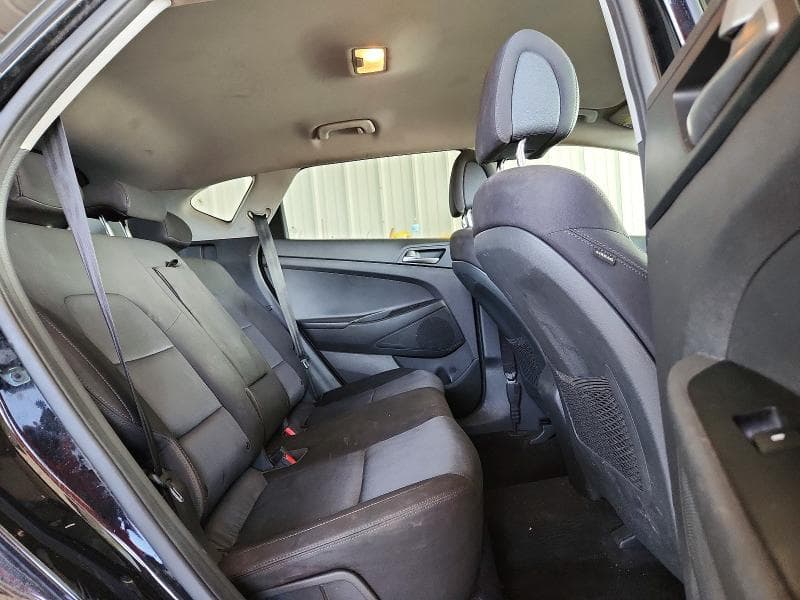 2018 HYUNDAI TUCSON SE 11