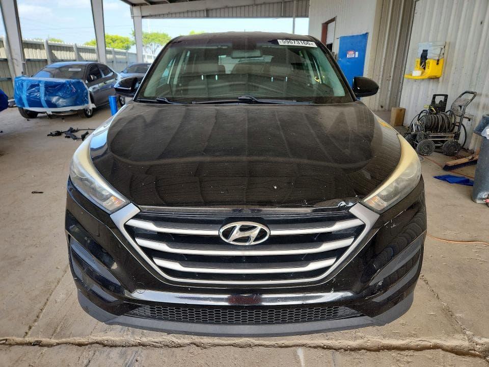 2018 HYUNDAI TUCSON SE 5