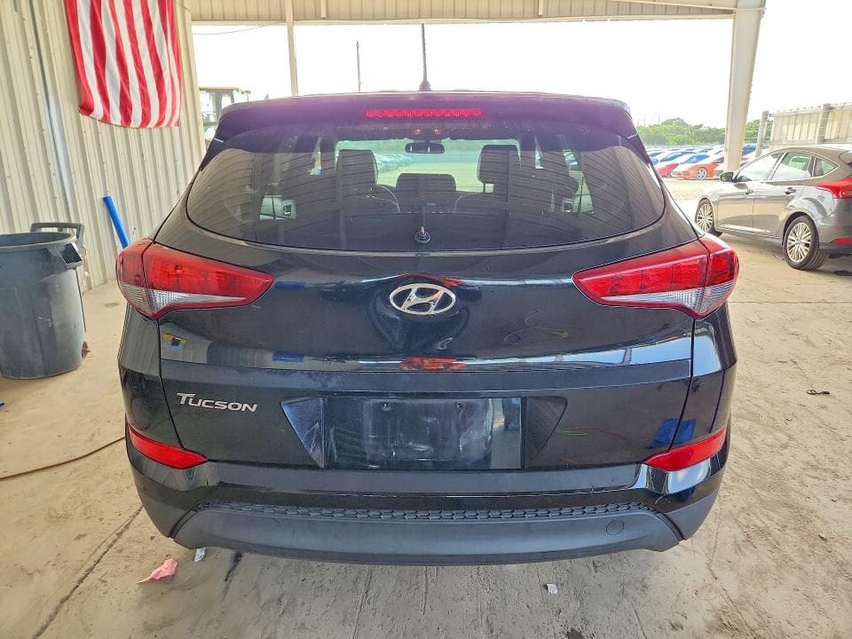 2018 HYUNDAI TUCSON SE 6