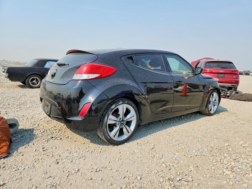 2017 HYUNDAI VELOSTER VALUE EDITION 3