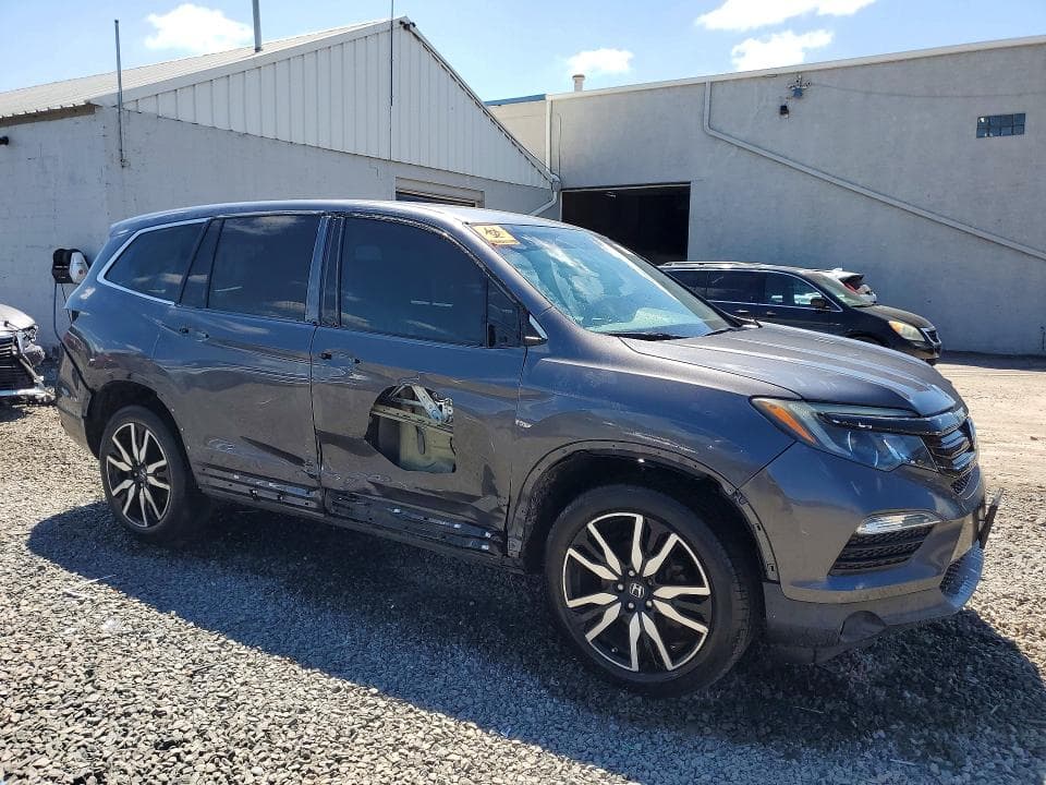 2017 HONDA PILOT EX EX 4