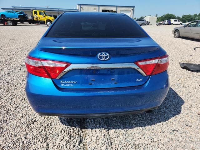 2017 TOYOTA CAMRY SE 6