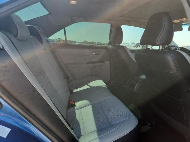 2017 TOYOTA CAMRY SE 10