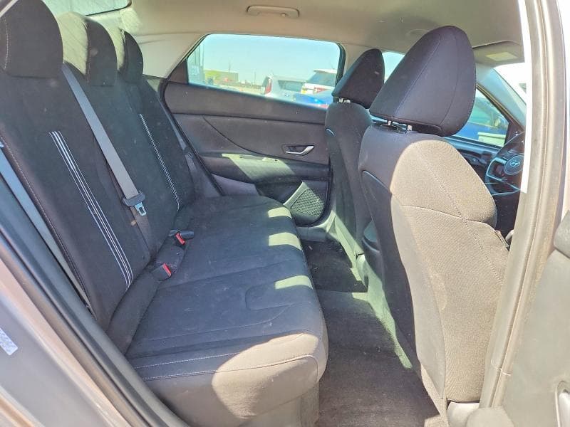 2023 HYUNDAI ELANTRA BLUE 10