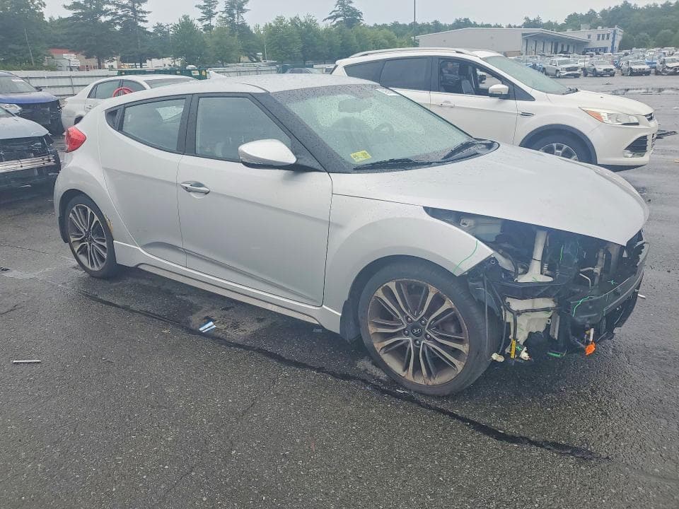 2016 HYUNDAI VELOSTER TURBO 4