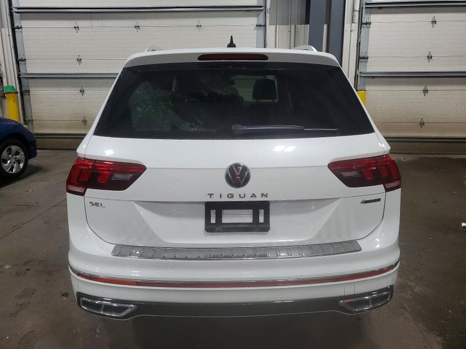 2022 VOLKSWAGEN TIGUAN SEL R-LINE SEL R-LINE 6