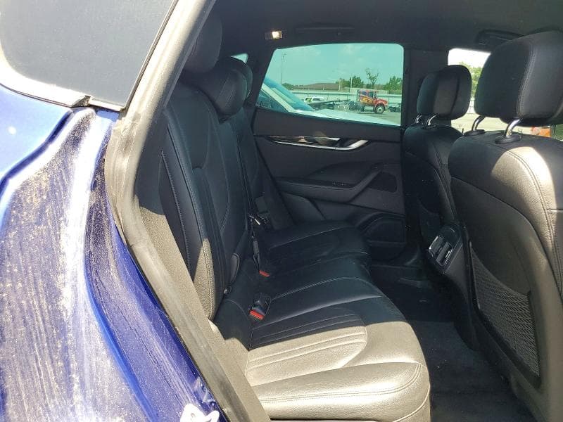 2019 MASERATI LEVANTE 10