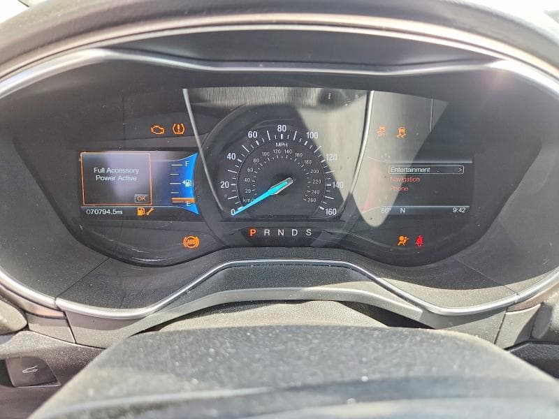 2017 FORD FUSION SE 9