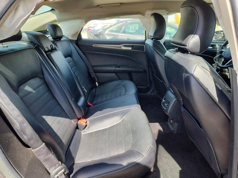 2017 FORD FUSION SE 10