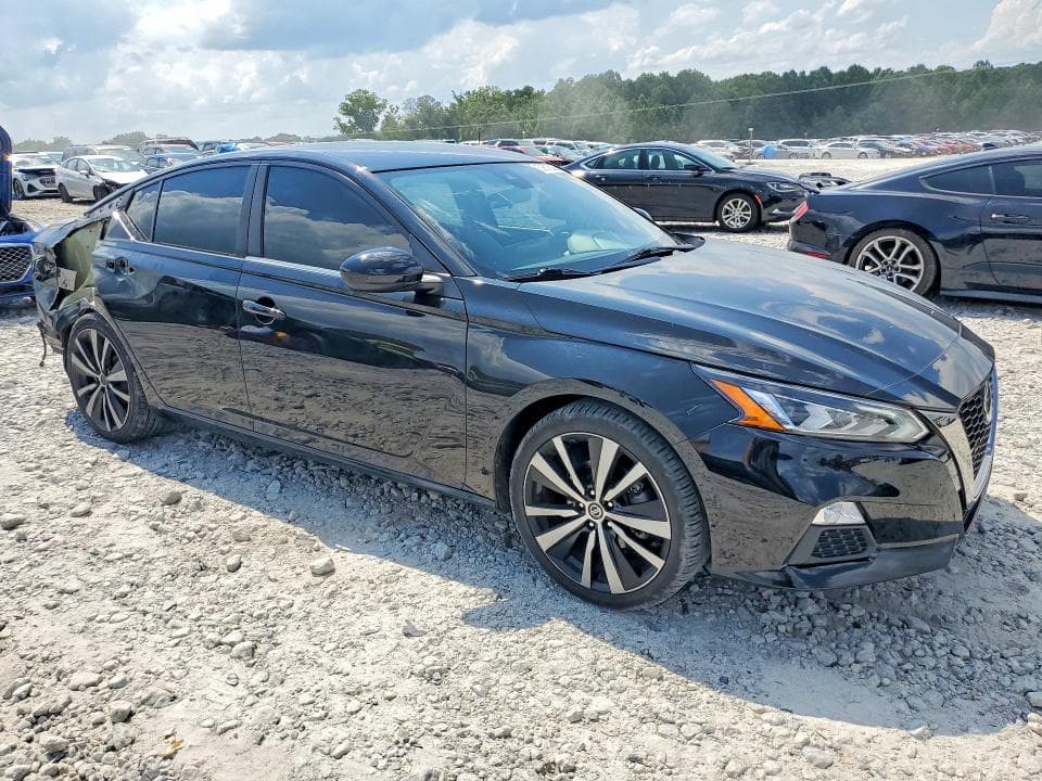 2022 NISSAN ALTIMA SR 4