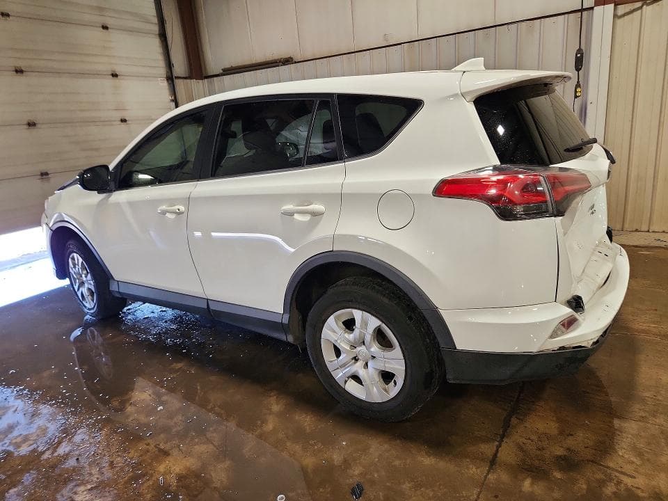 2018 TOYOTA RAV4 LE 2