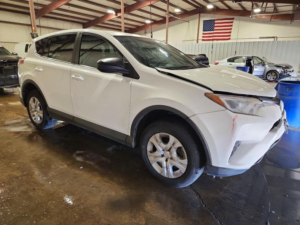 2018 TOYOTA RAV4 LE 4