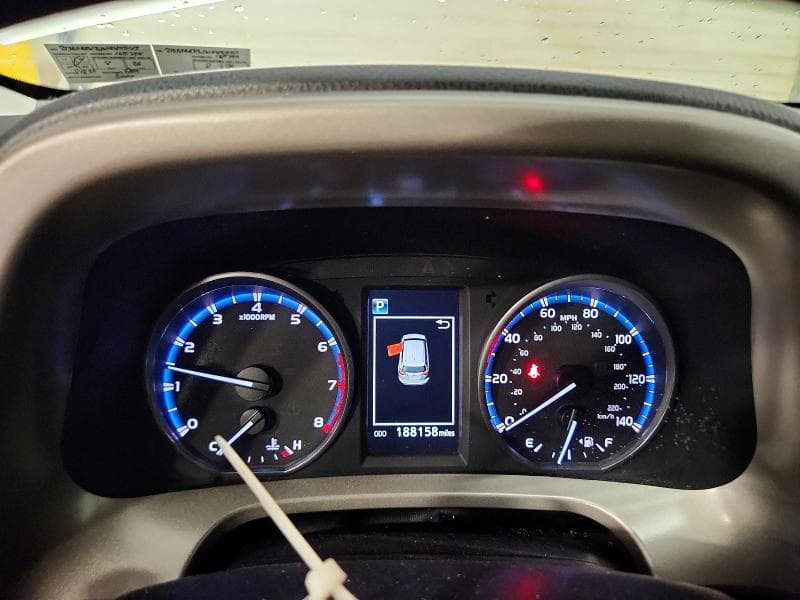 2018 TOYOTA RAV4 LE 9