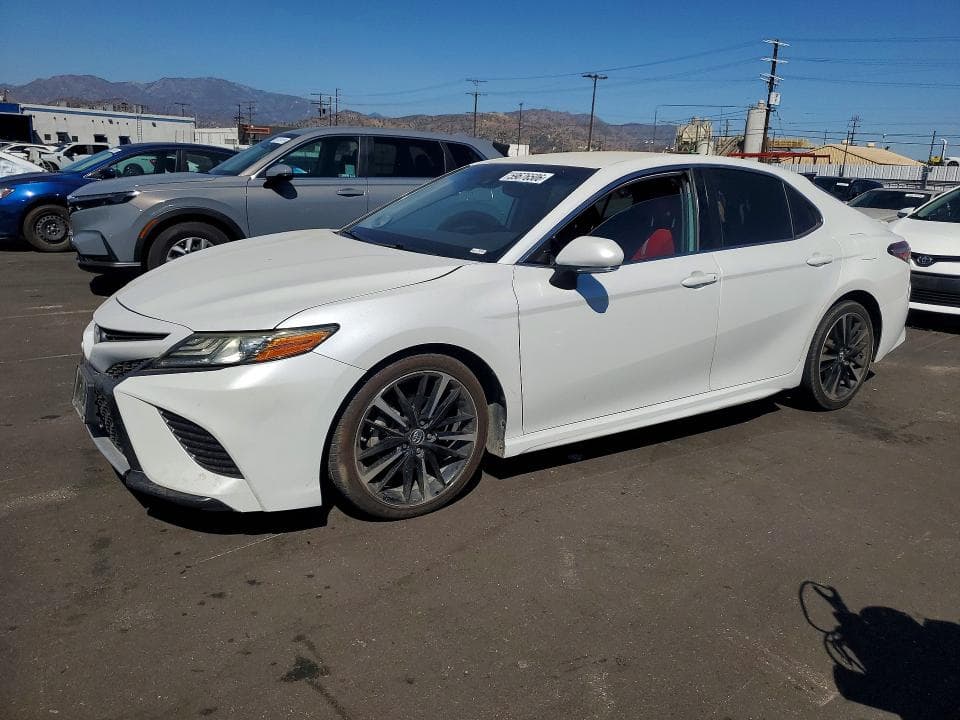 2019 TOYOTA CAMRY XSE - 1