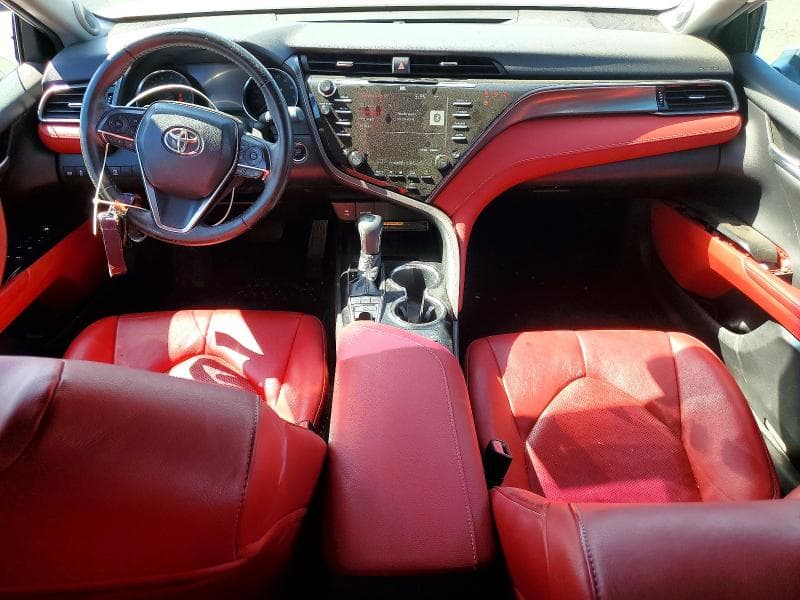 2019 TOYOTA CAMRY XSE 8