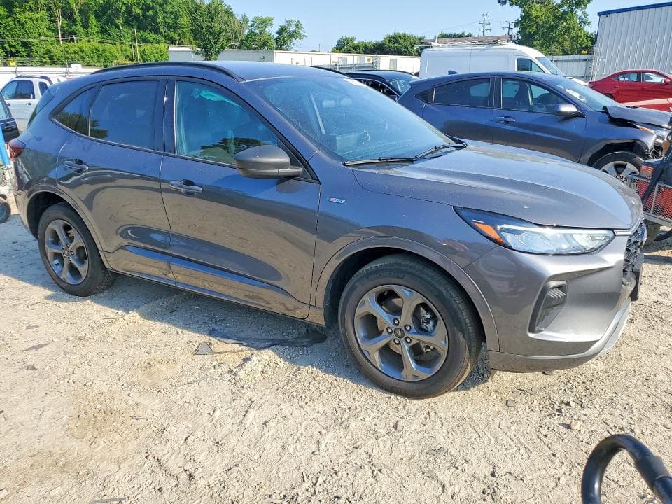 2024 FORD ESCAPE ST LINE 4