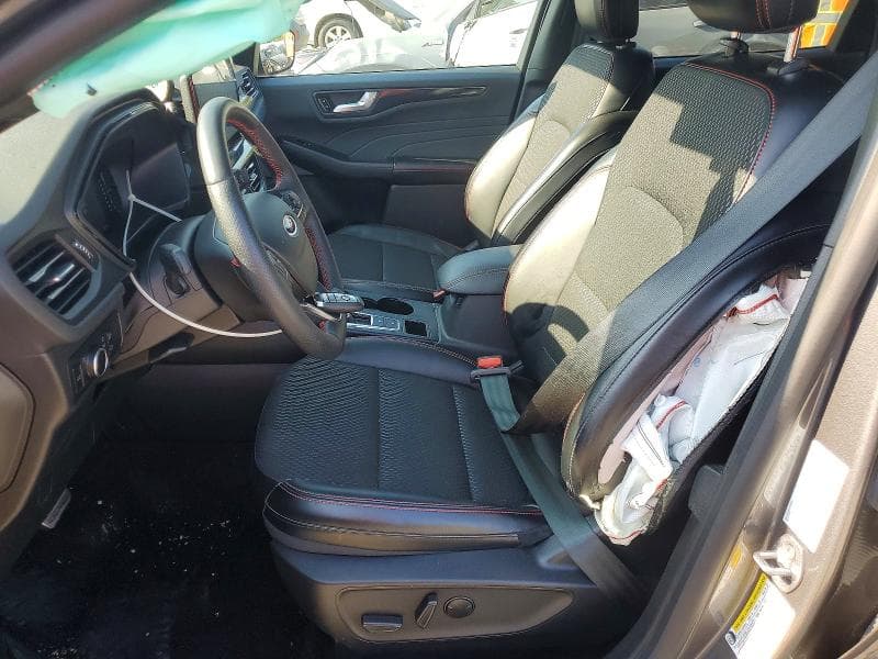 2024 FORD ESCAPE ST LINE 7