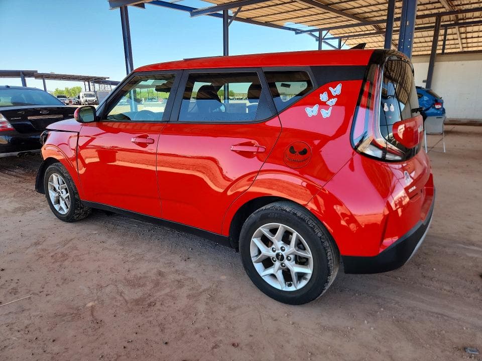 2023 KIA SOUL LX 2
