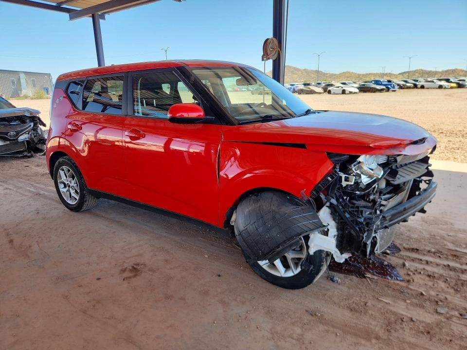 2023 KIA SOUL LX 4