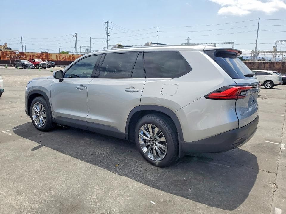 2024 TOYOTA GRAND HIGHLANDER PLATINUM 2