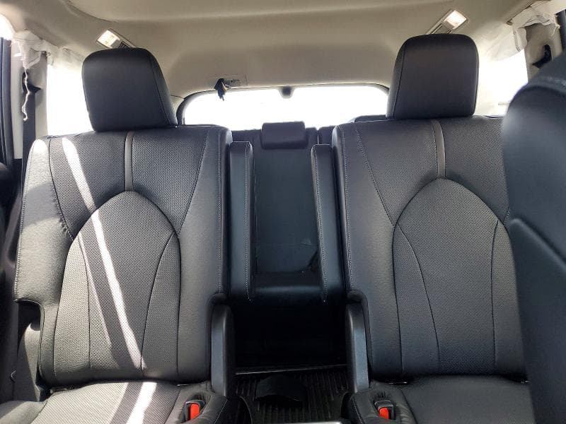 2024 TOYOTA GRAND HIGHLANDER PLATINUM 10