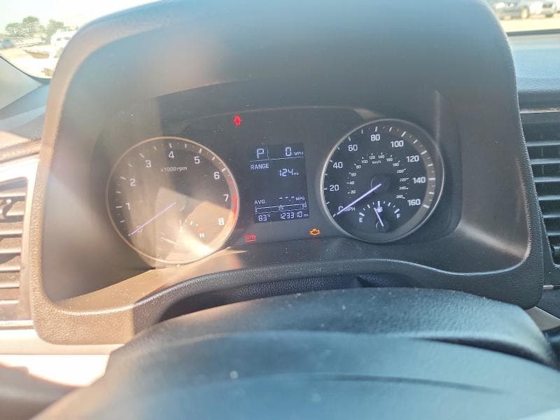 2017 HYUNDAI ELANTRA SE SE 9