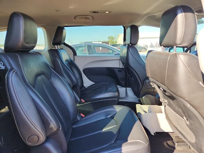 2023 CHRYSLER PACIFICA HYBRID TOURING L 11