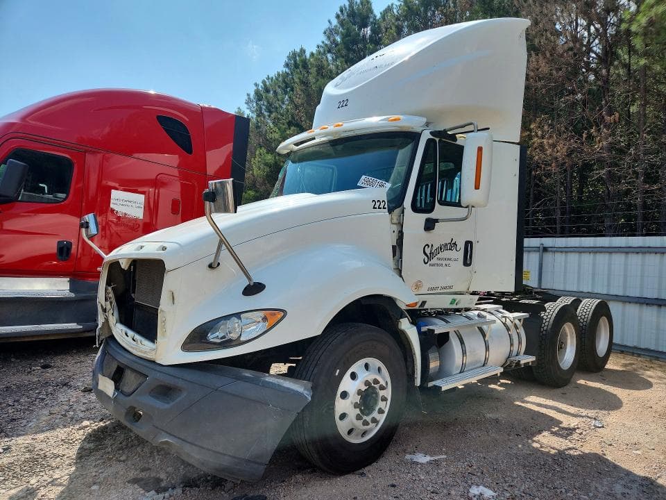 2017 INTERNATIONAL PROSTAR SEMI TRUCK