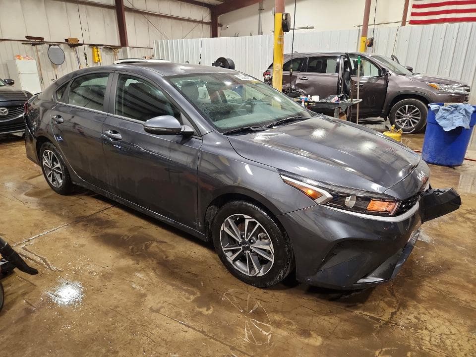 2024 KIA FORTE LXS 4