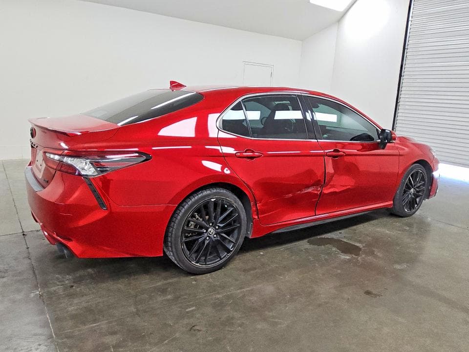 2021 TOYOTA CAMRY XSE 3