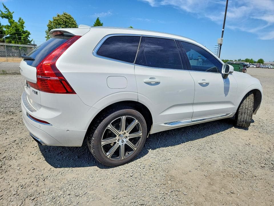 2020 VOLVO XC60 T5 INSCRIPTION 3