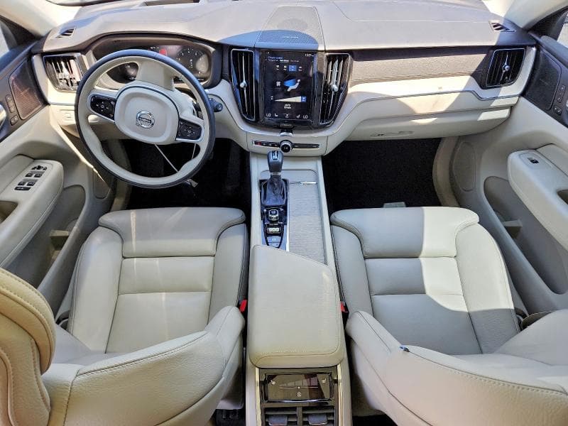 2020 VOLVO XC60 T5 INSCRIPTION 8