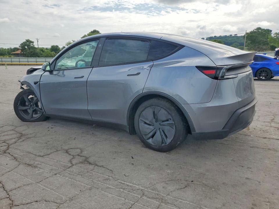 2026 TESLA MODEL Y 2