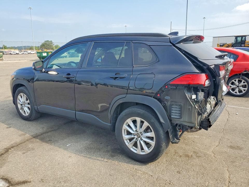 2022 TOYOTA COROLLA CROSS LE 2