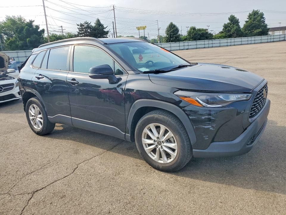 2022 TOYOTA COROLLA CROSS LE 4