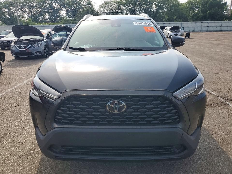 2022 TOYOTA COROLLA CROSS LE 5