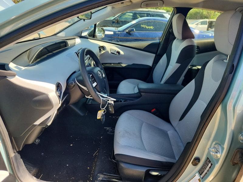 2016 TOYOTA PRIUS TWO 7