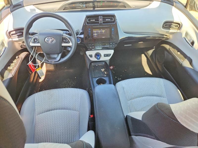 2016 TOYOTA PRIUS TWO 8