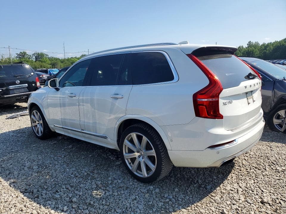 2017 VOLVO XC90 T6 2