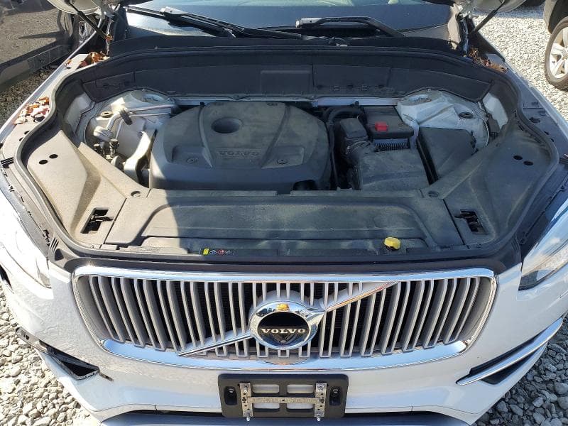 2017 VOLVO XC90 T6 12