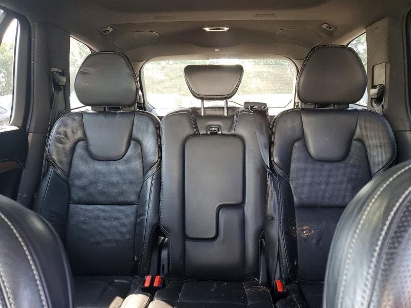2017 VOLVO XC90 T6 10