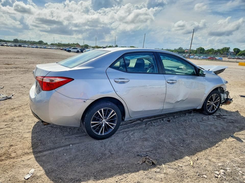 2017 TOYOTA COROLLA LE LE 3
