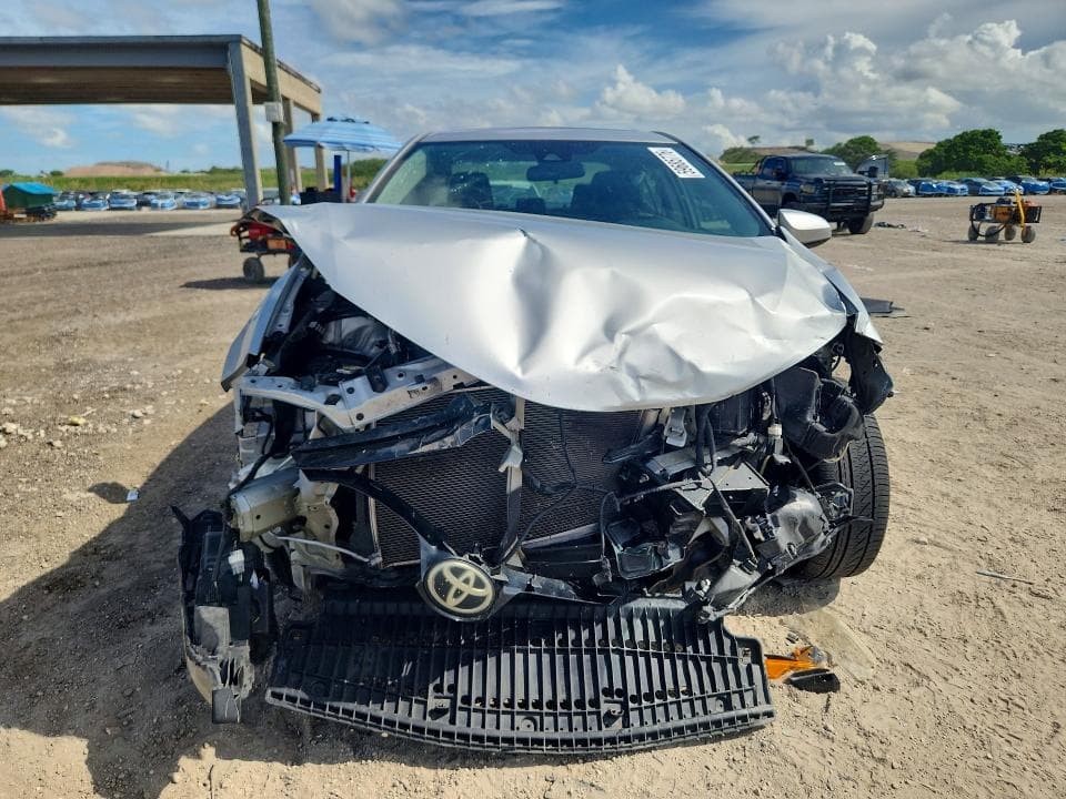 2017 TOYOTA COROLLA LE LE 5