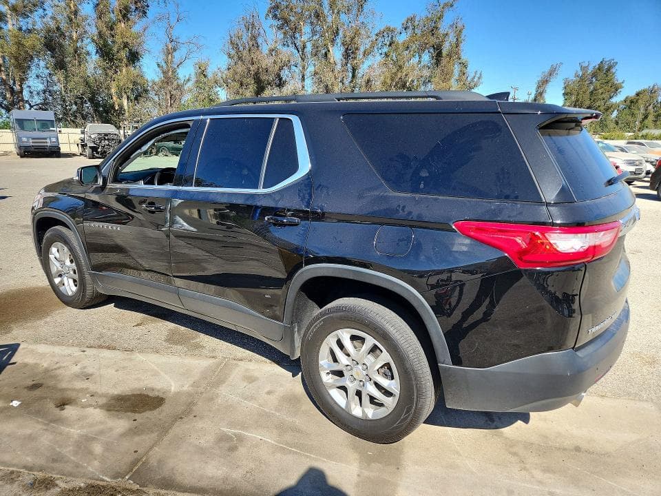 2021 CHEVROLET TRAVERSE LT 2
