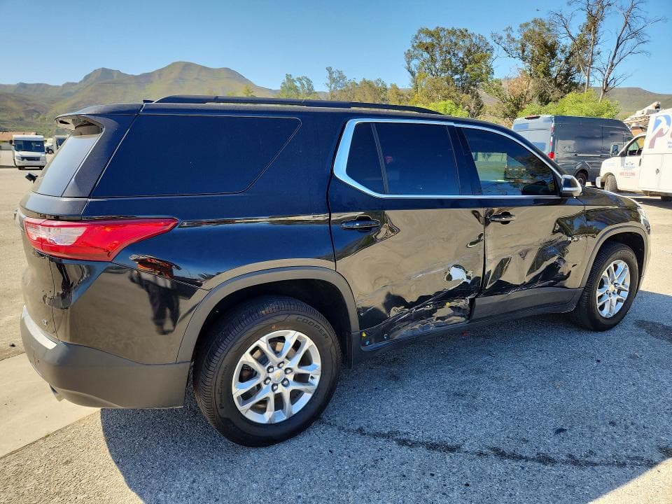 2021 CHEVROLET TRAVERSE LT 3