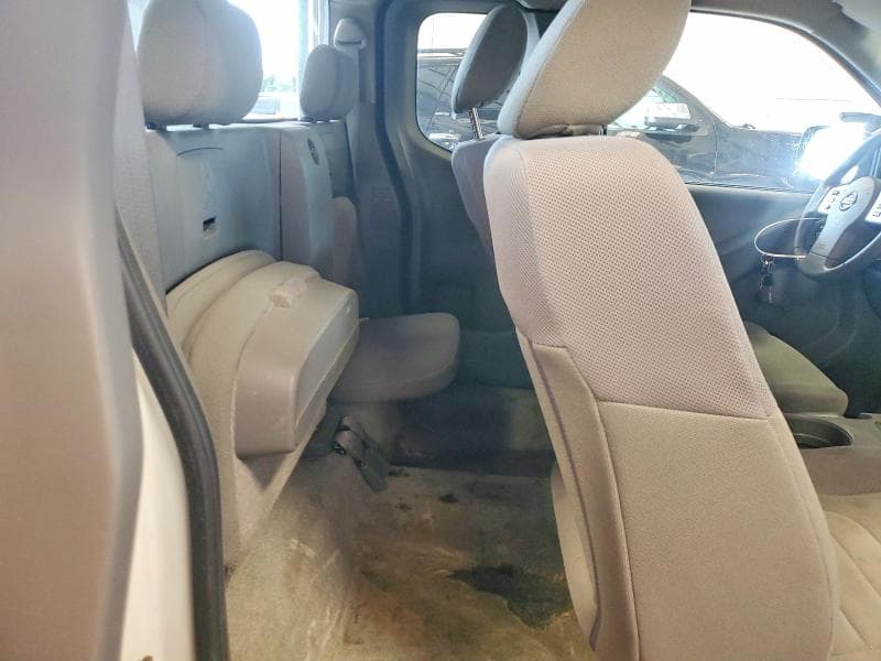 2018 NISSAN FRONTIER S 10