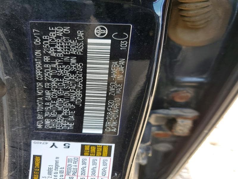 2017 TOYOTA PRIUS TWO 12