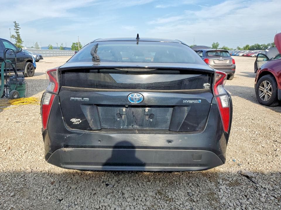 2017 TOYOTA PRIUS TWO 6